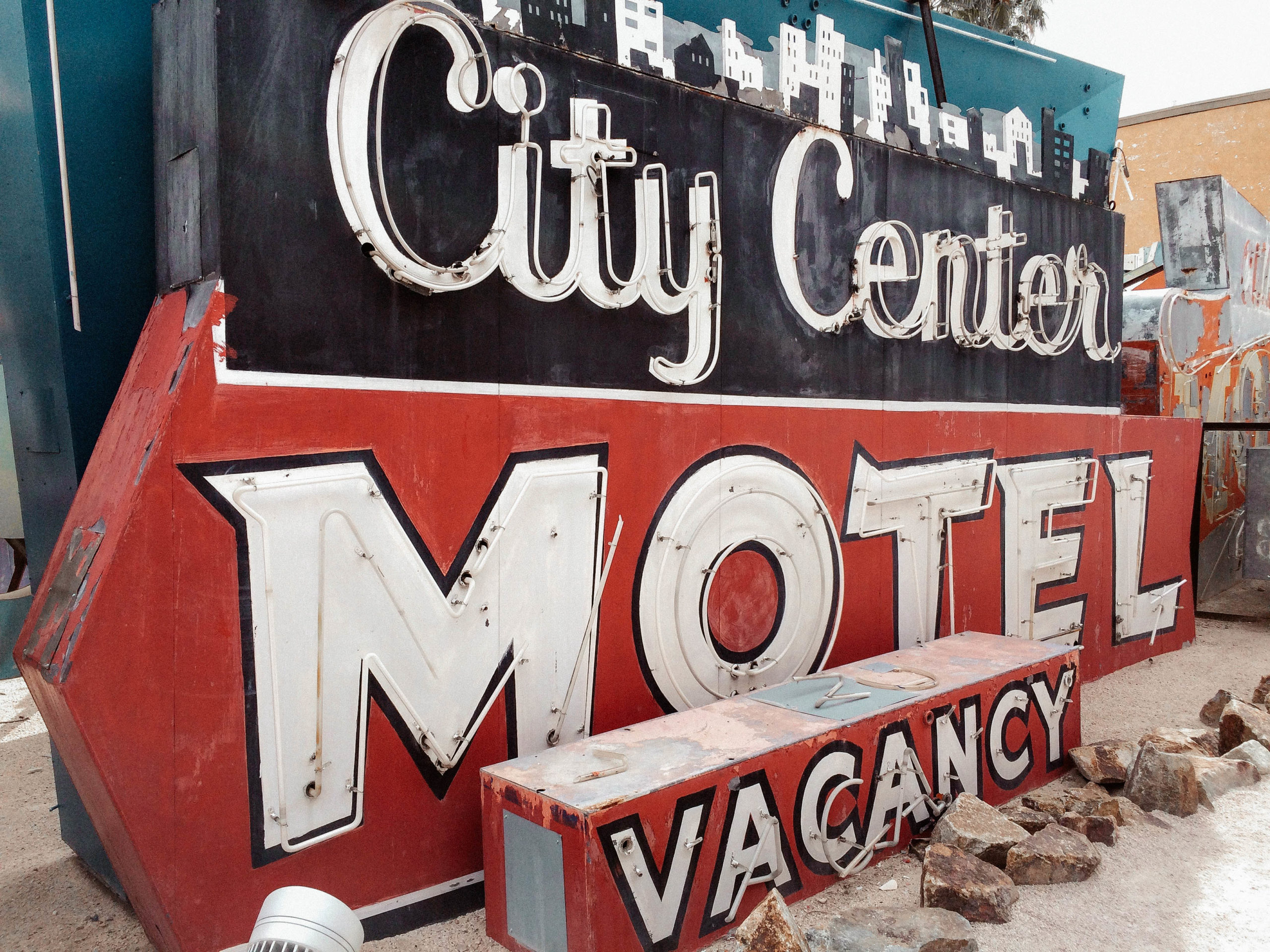 LAS VEGAS: NEON SIGN BONEYARD