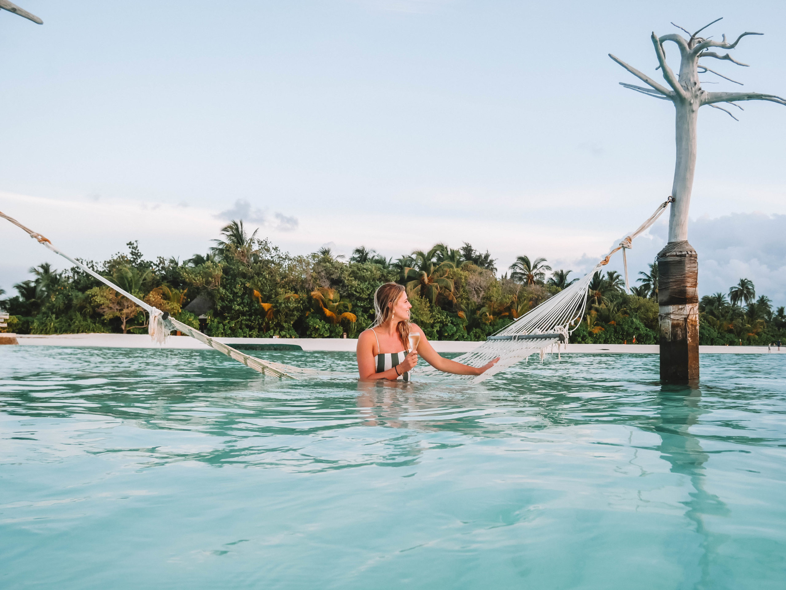 CONSTANCE MOOFUSHI // THE MALDIVES ECO CONSCIOUS ALL INCLUSIVE HONEYMOON RESORT