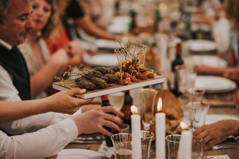 WEDDING FOOD AND DRINK IDEAS // THE NEW WEDDING FOOD TRENDS